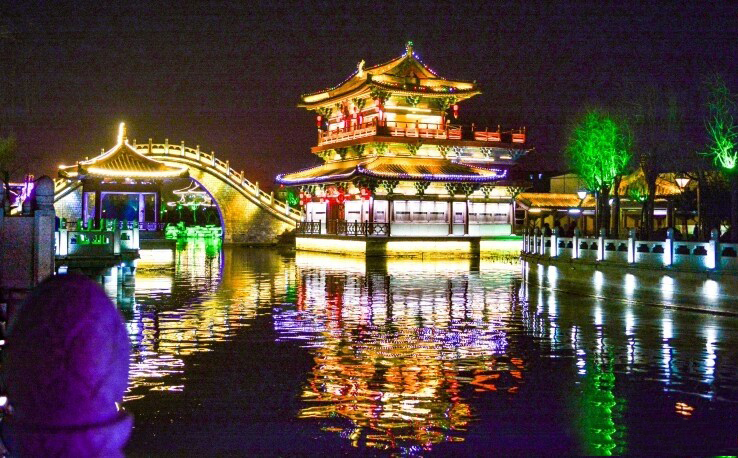 汴京瓦楞灯图片