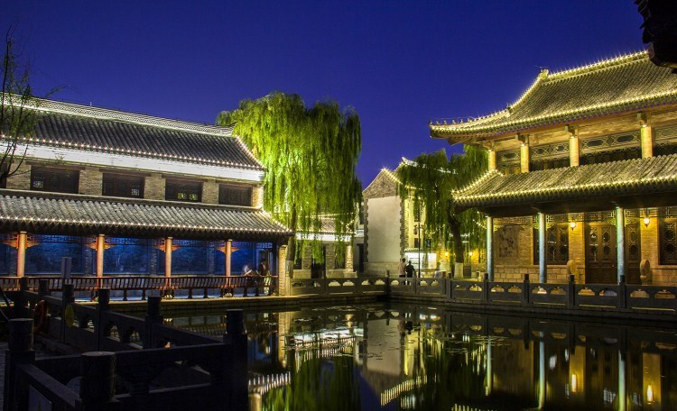 百花洲景观亮化效果